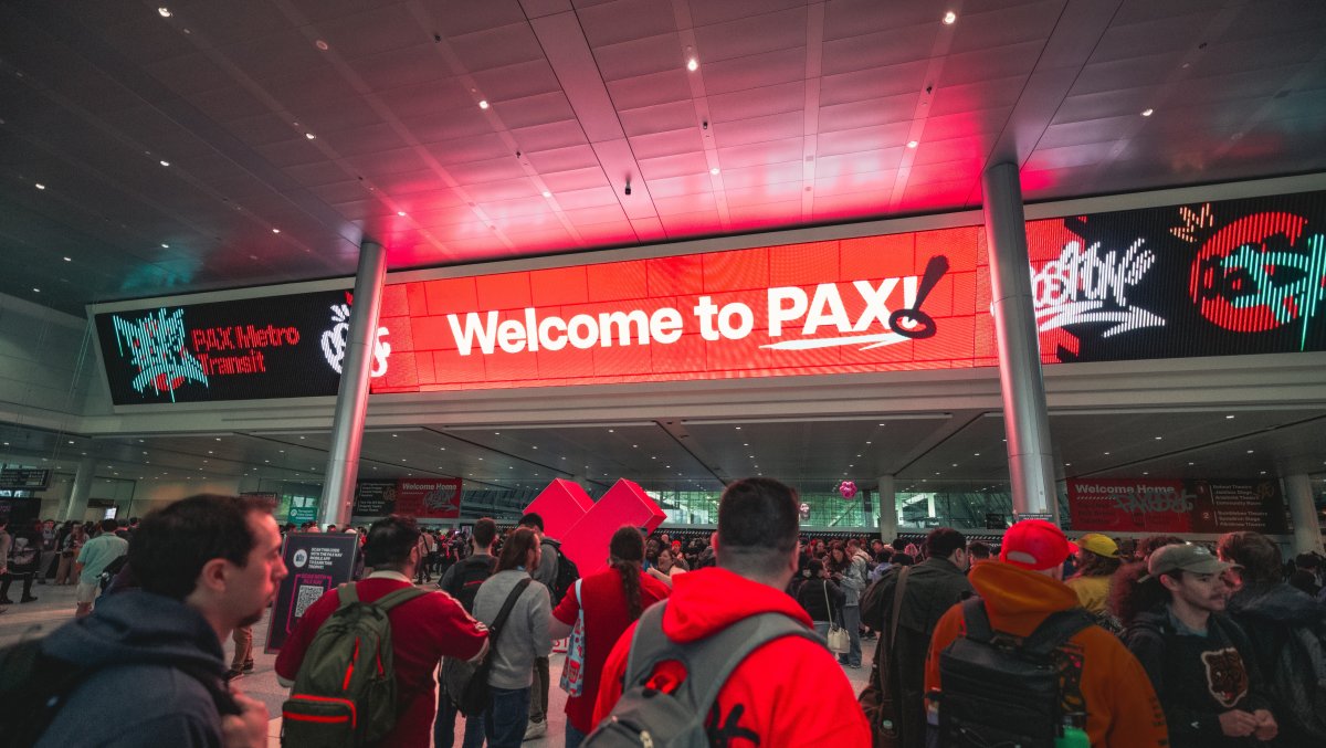 IGN Dan Troli Adalah Tuan rumah Spesial Acara pada PAX Timur