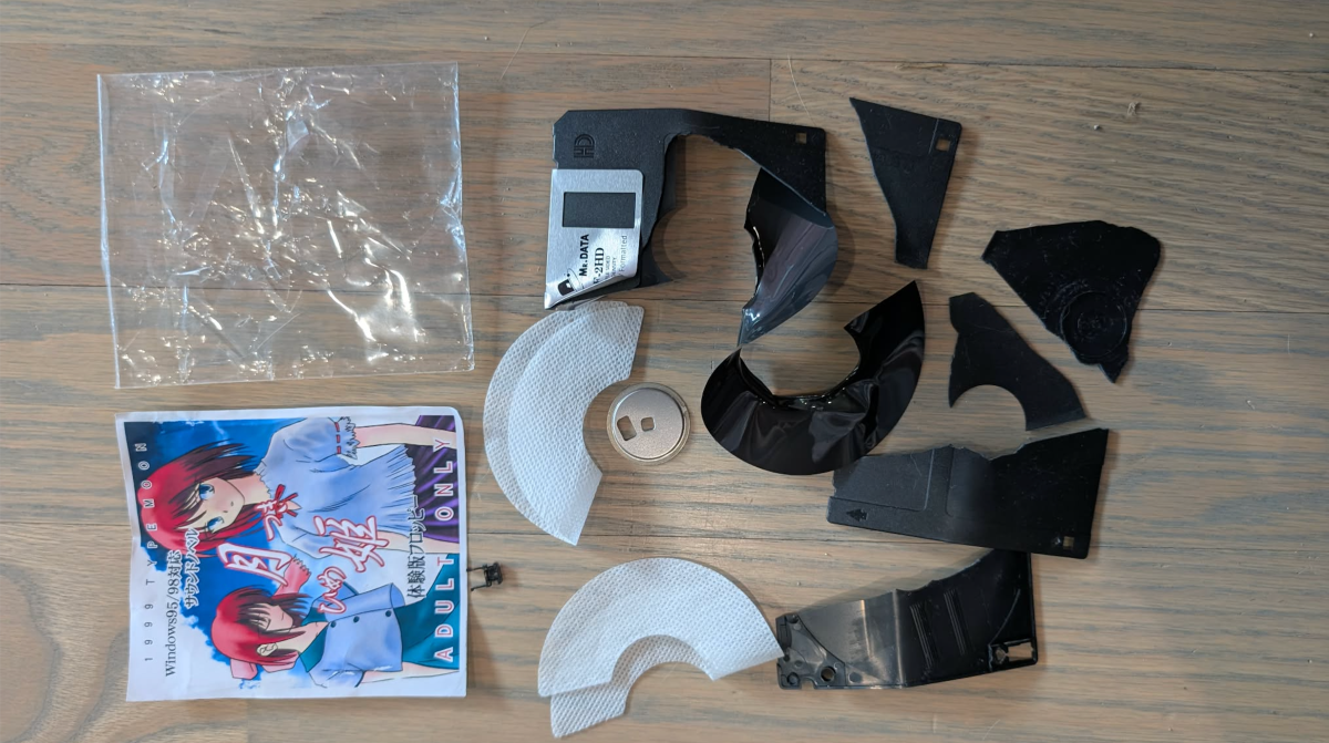 Di sana Adalah Hanya 50 Salinan Di seluruh dunia dari itu Sangat Langka Tsukihime Uji coba Edisi, Dan U.S. Bea cukai Diduga Hanya Memotong Satu Ke atas